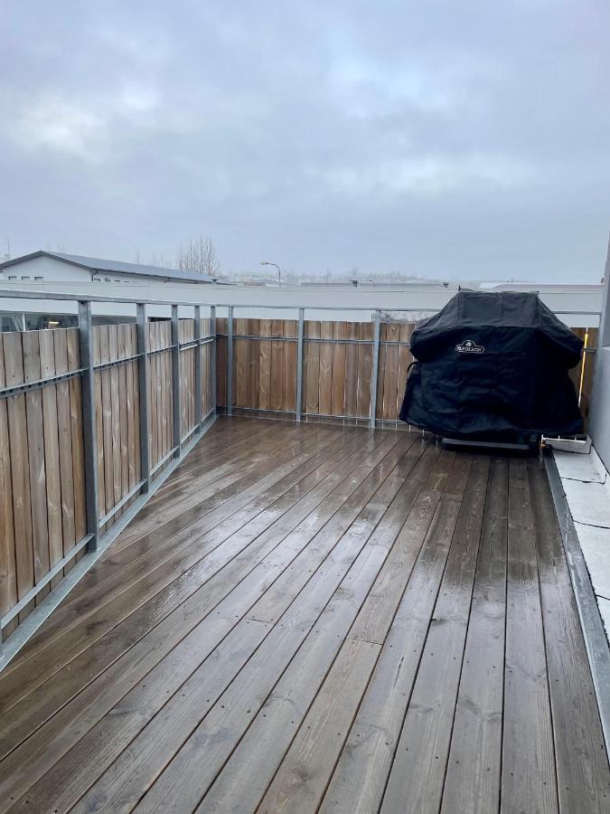 Lovely Apartment With Hot Tub Access Akureyri Luaran gambar